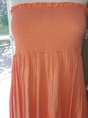 Venus Strapless Maxi dress